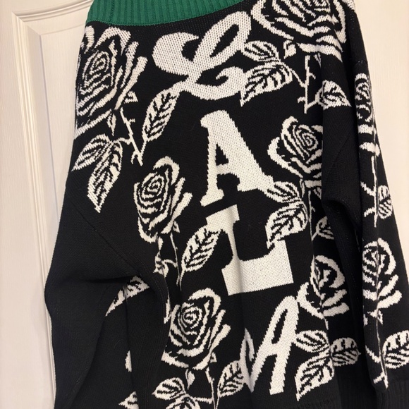 Dressed in lala cardigan - Picture 2 of 2